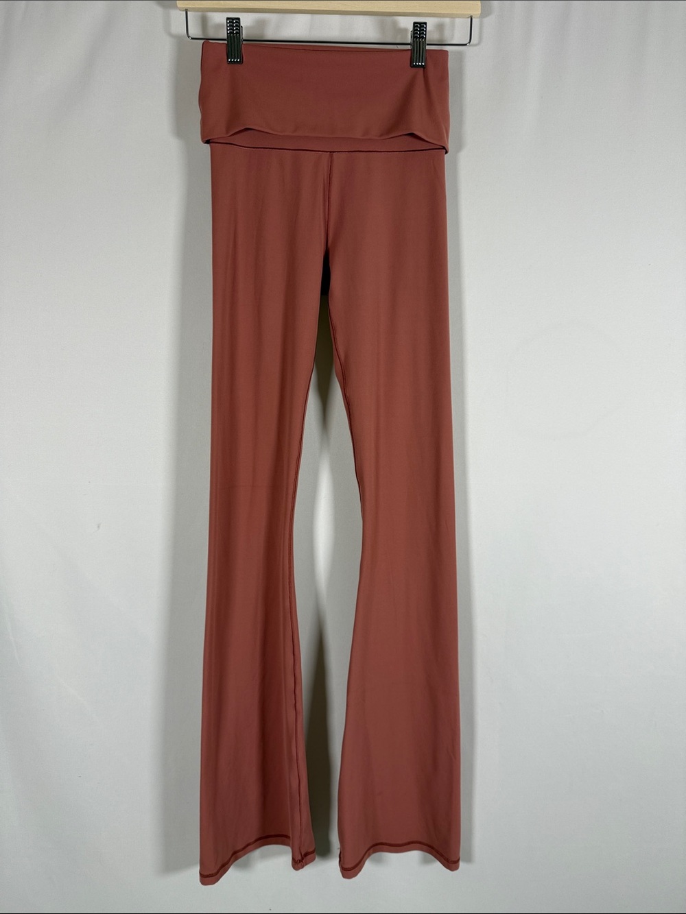 aerie Foldover Waist Bootcut Yoga Pants in Dusty Rose